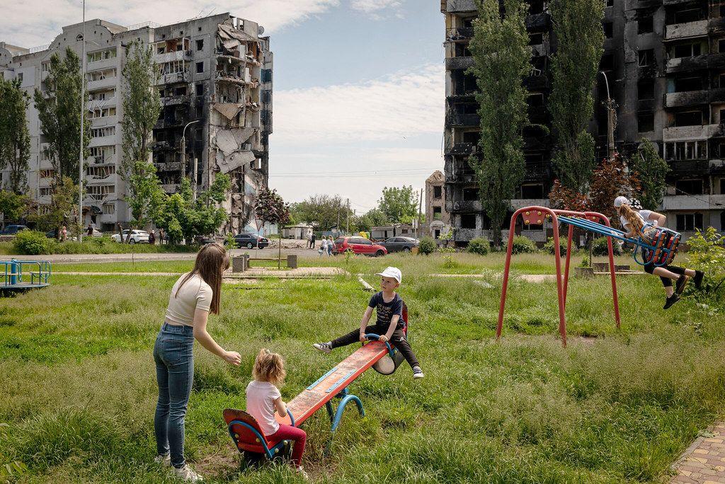 Alt-text is missing.