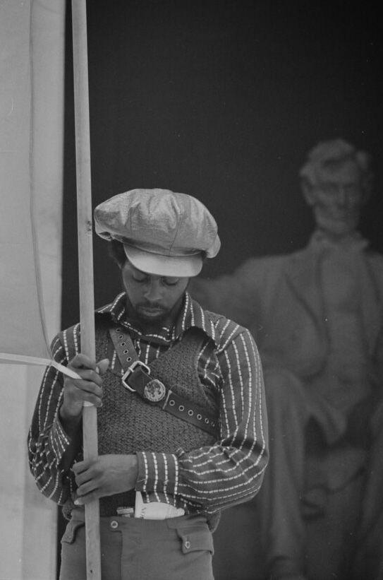 Alt-text is missing.