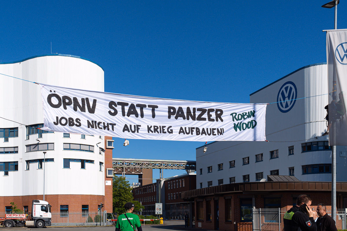 Vor dem VW-Werk in Osnabrück, Mai 2025