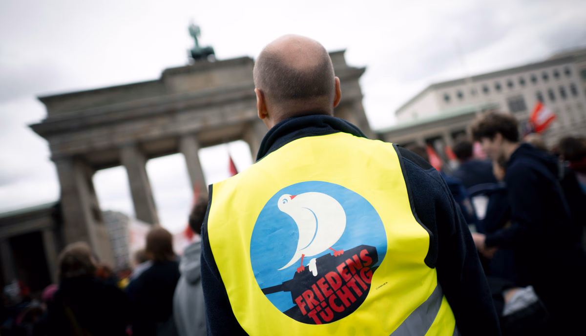 Schulstreik gegen Wehrpflicht am 8. Mai 2026 in Berlin