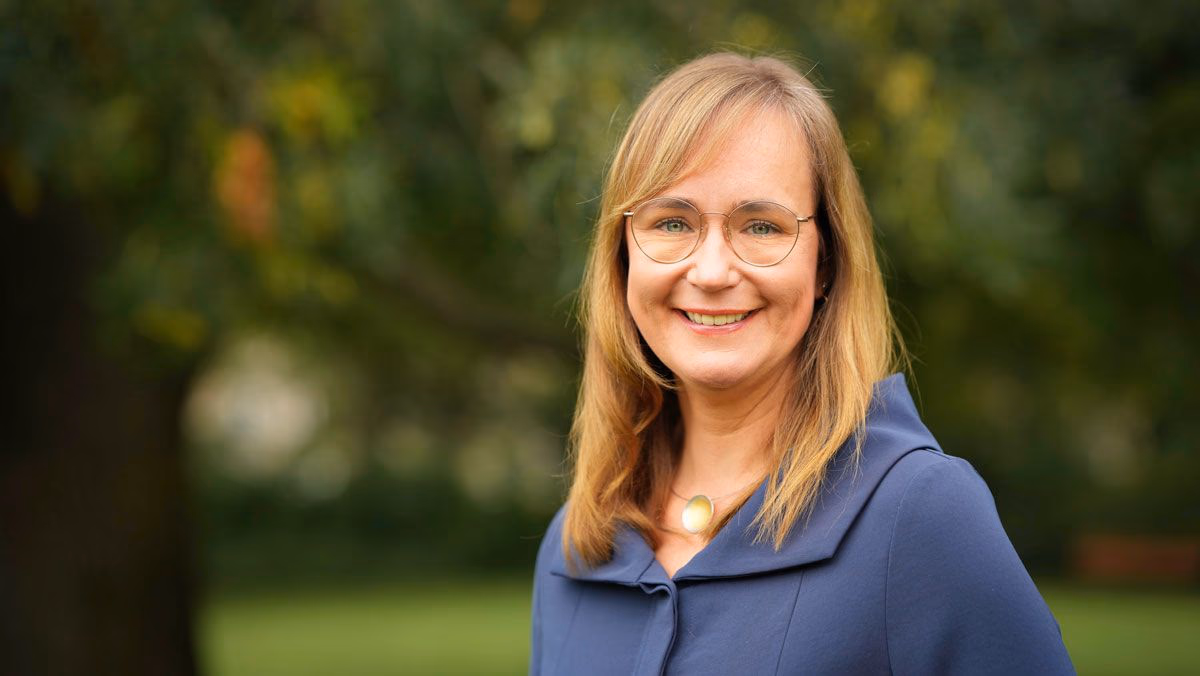 Eva von Angern ist die kommende Spitzenkandidatin Der Linken in Sachsen-Anhalt.